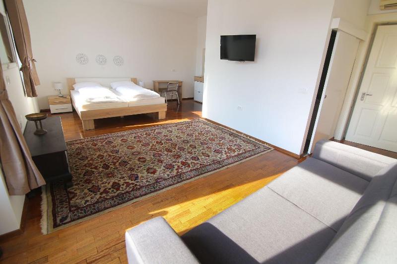 Hotel Vila Katrca image