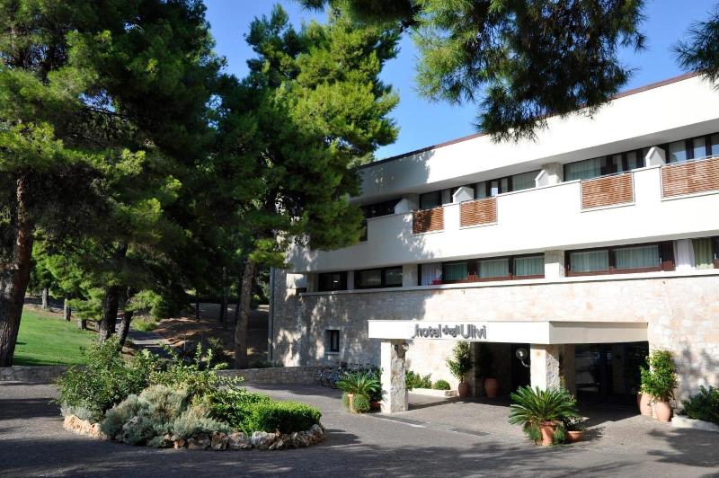 Pugnochiuso Resort - Hotel Degli Ulivi image