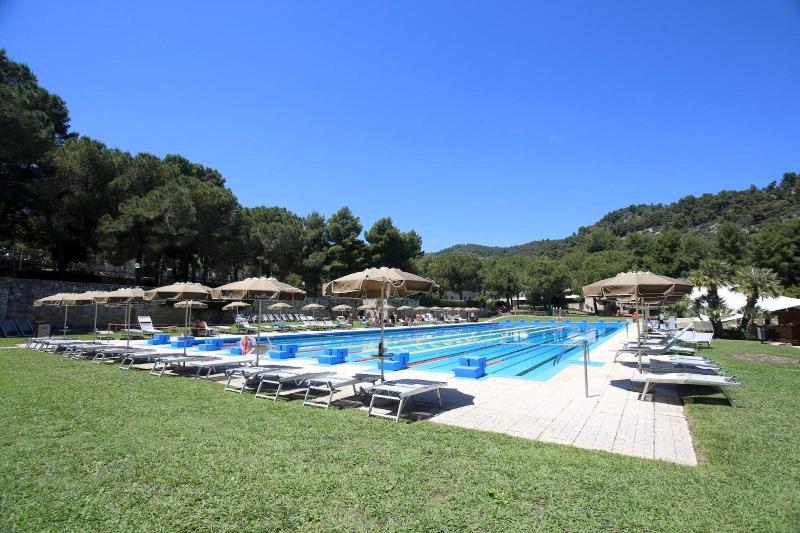 Pugnochiuso Resort - Hotel Degli Ulivi image