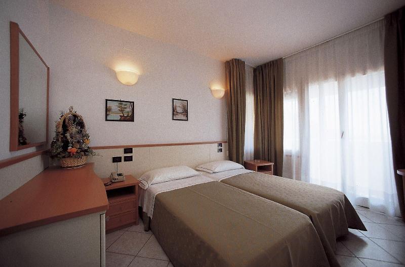 Pugnochiuso Resort - Hotel Degli Ulivi image