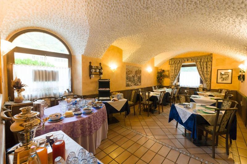 Albergo Ristorante Aurora image