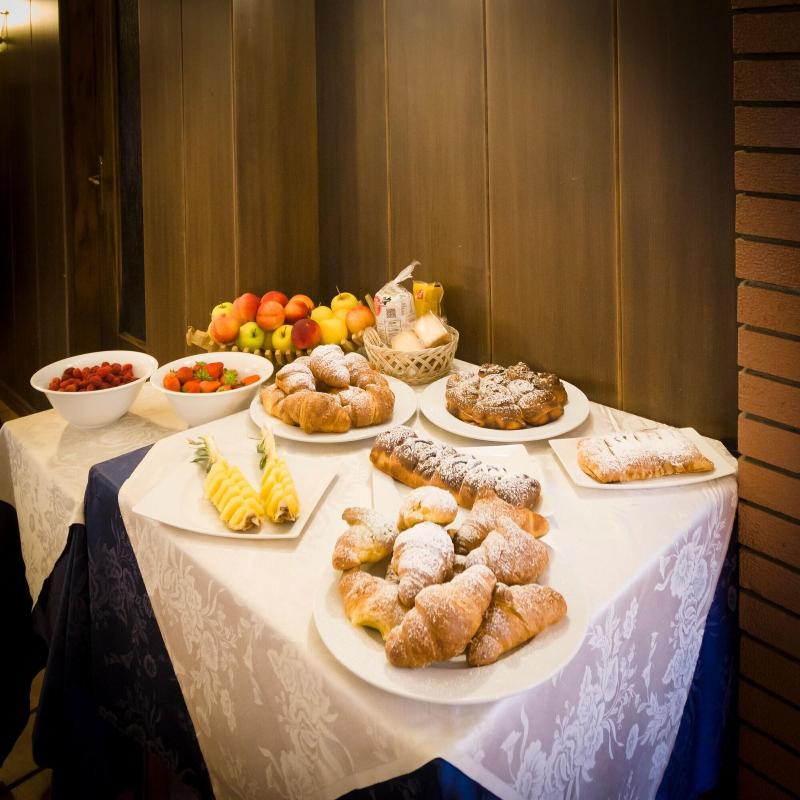 Albergo Ristorante Aurora image