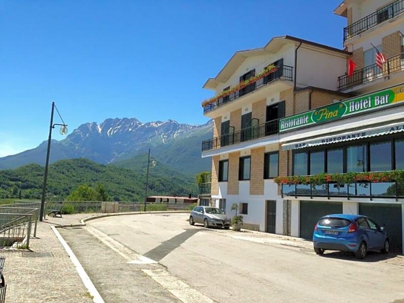 Pina Ristorante Hotel image