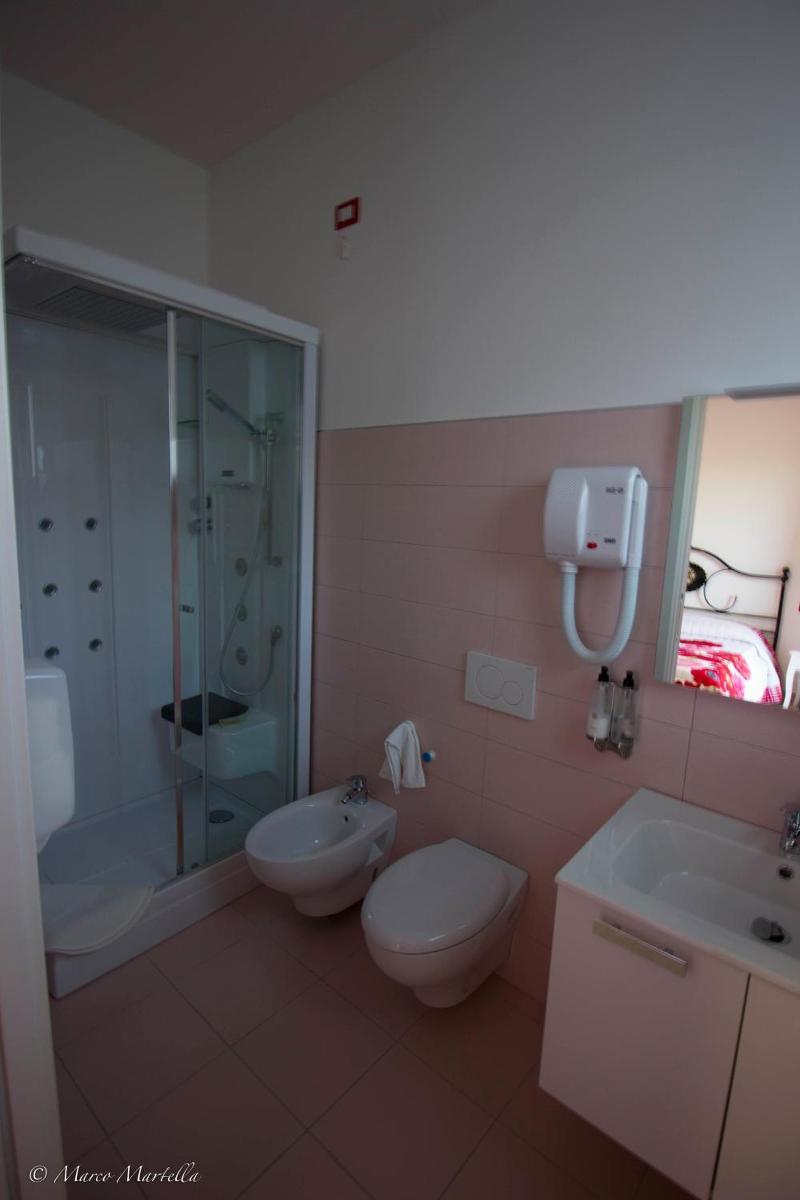 Pina Ristorante Hotel image