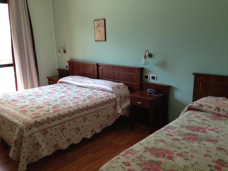Pina Ristorante Hotel image