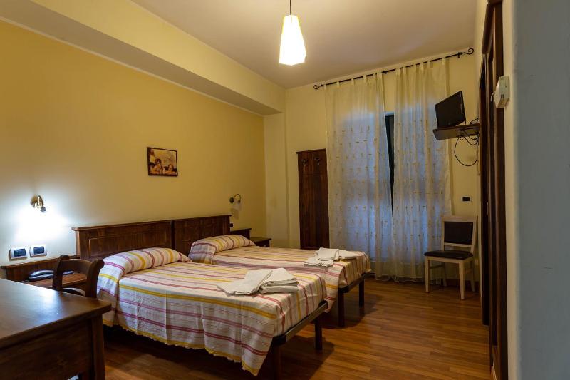 Pina Ristorante Hotel image