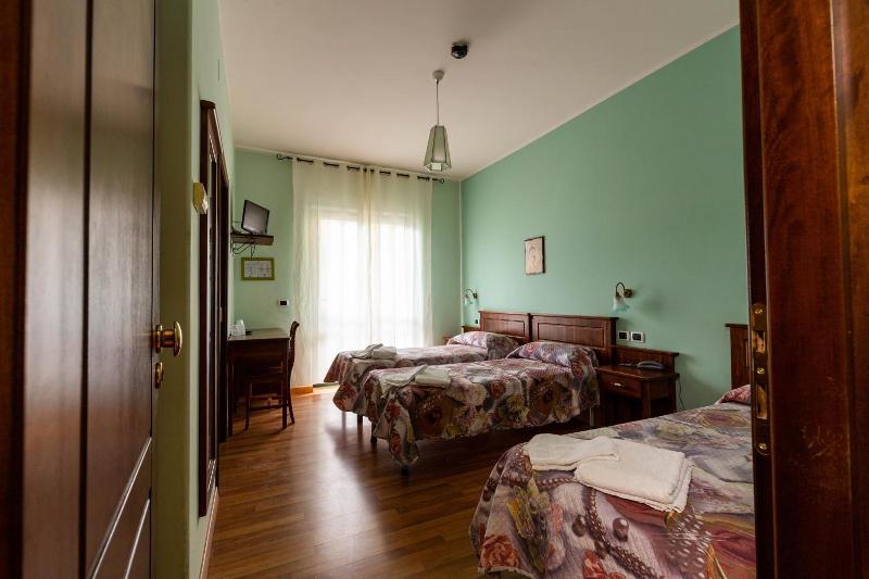 Pina Ristorante Hotel image
