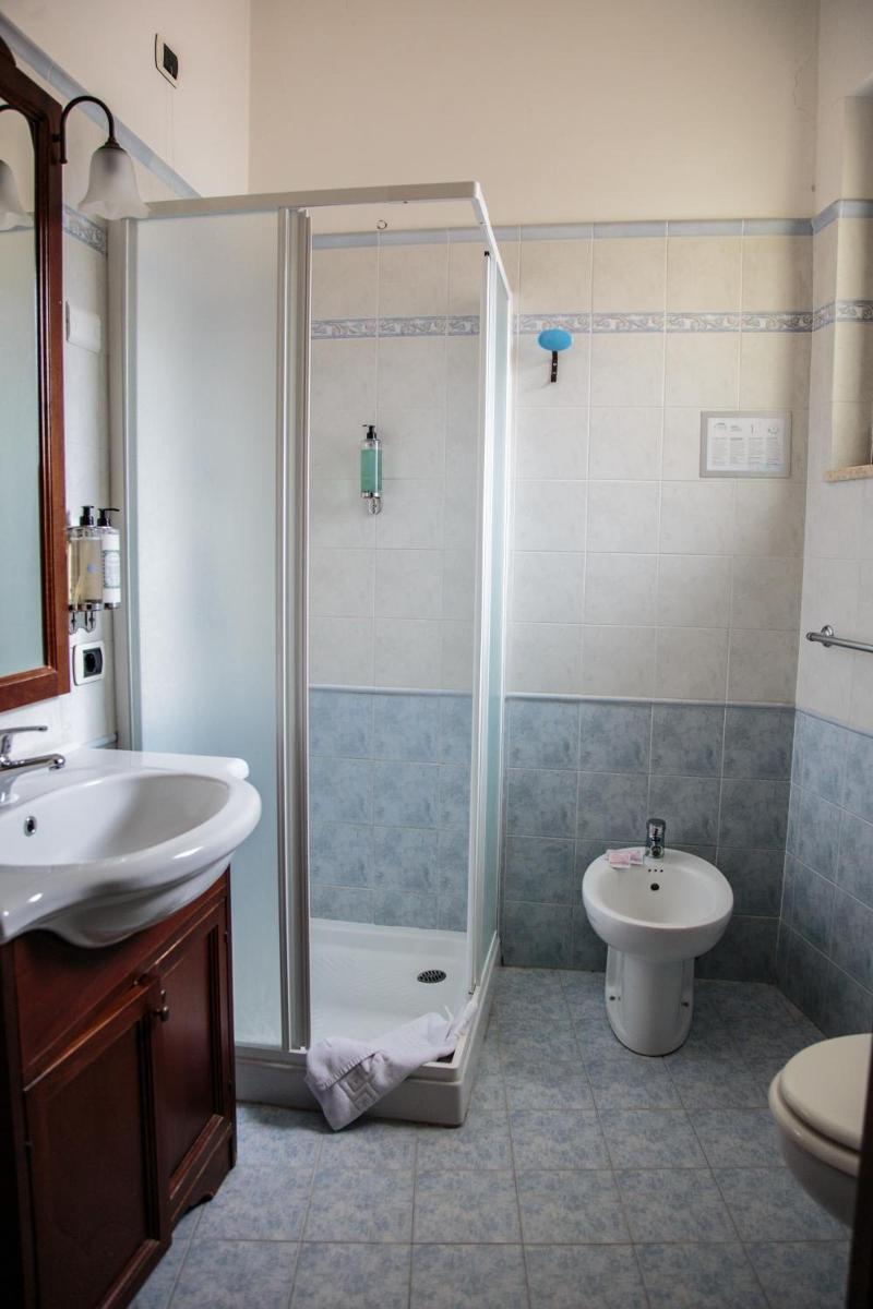 Pina Ristorante Hotel image