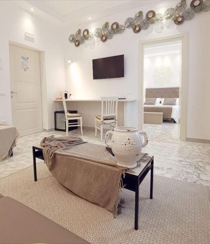 Flos Guest House image