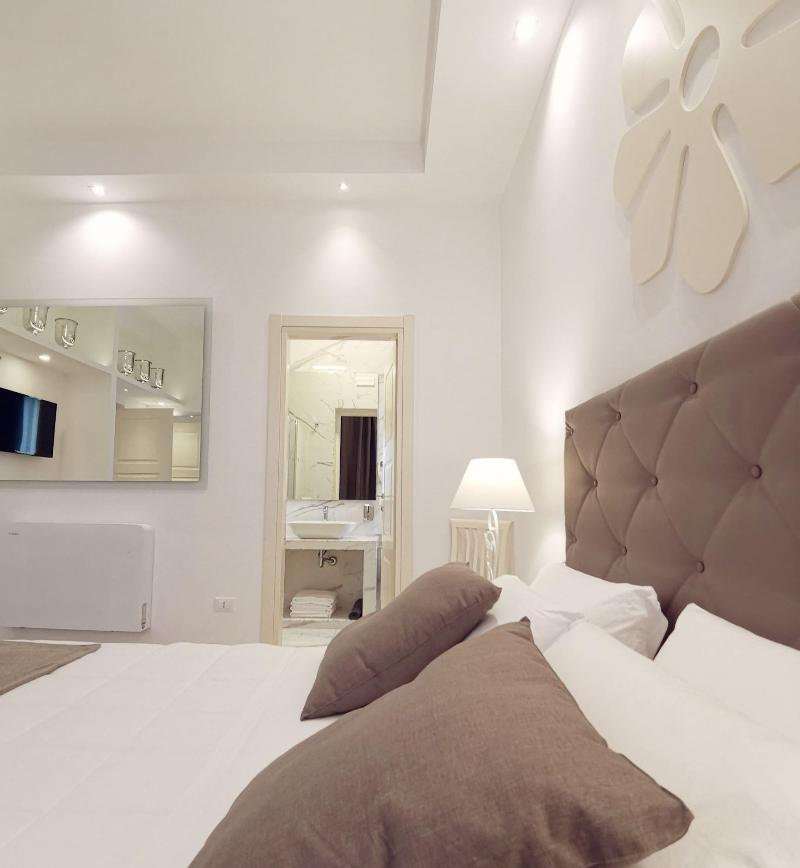 Flos Guest House image