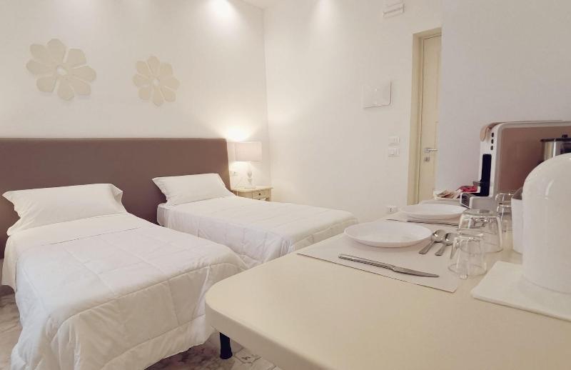 Flos Guest House image