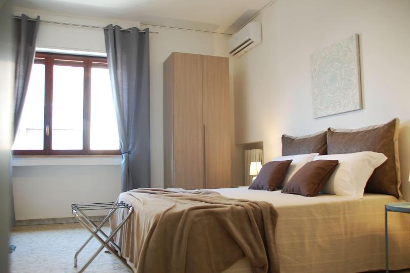 Bari Rooms Central Station image