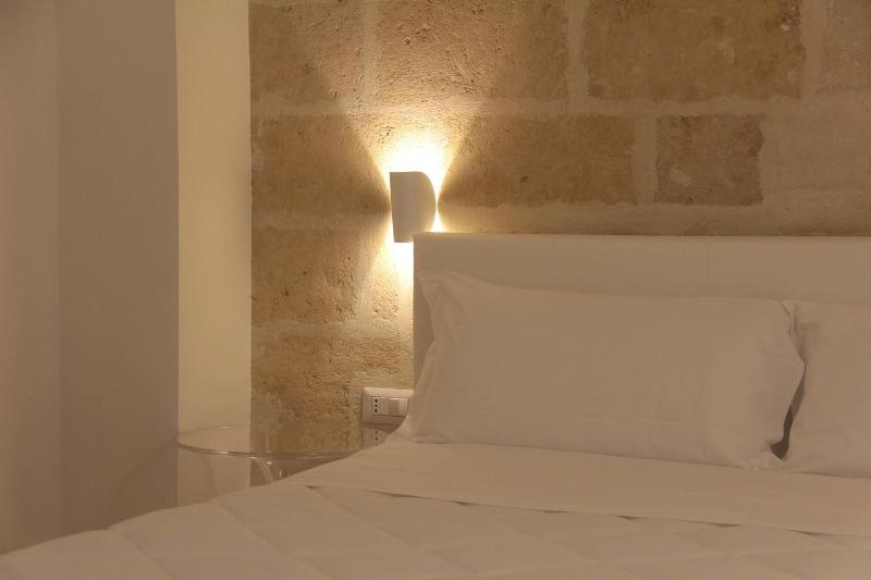 Lamia Room Rentals image