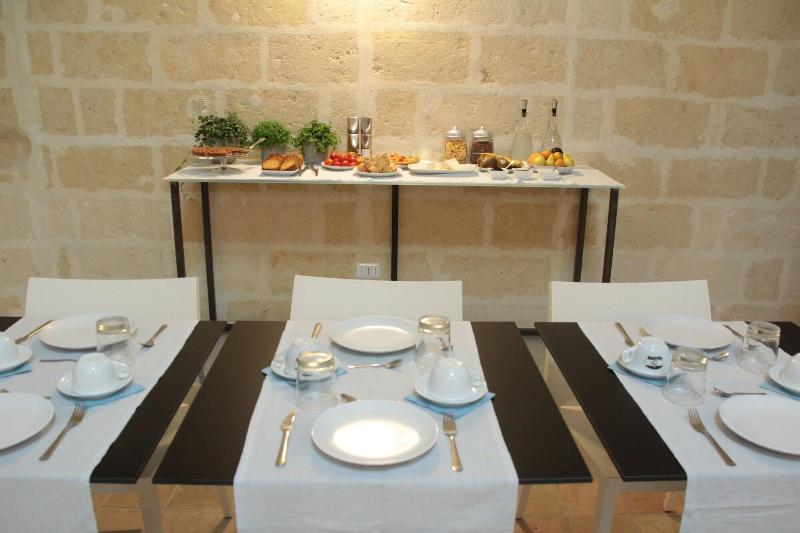 Lamia Room Rentals image