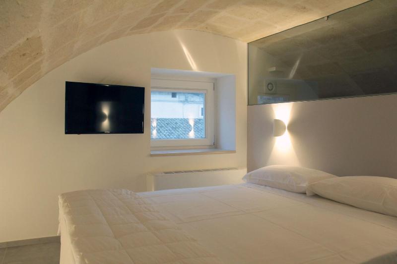 Lamia Room Rentals image