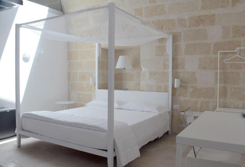 Lamia Room Rentals image