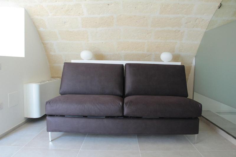 Lamia Room Rentals image