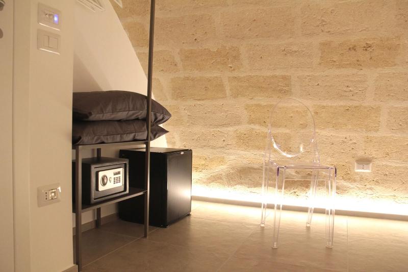 Lamia Room Rentals image