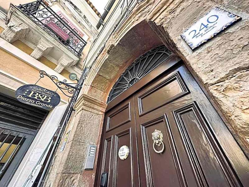 Piazza Grande image