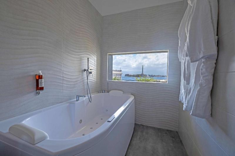 Miti dello Stretto B&B image