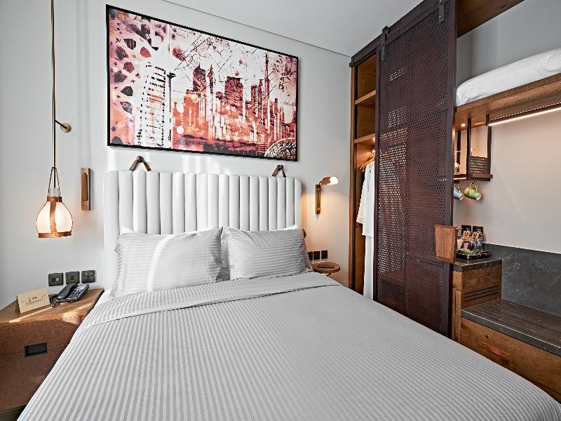 Barcelo Business Bay Dubai image