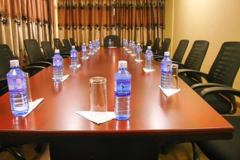 67 Airport Hotel image