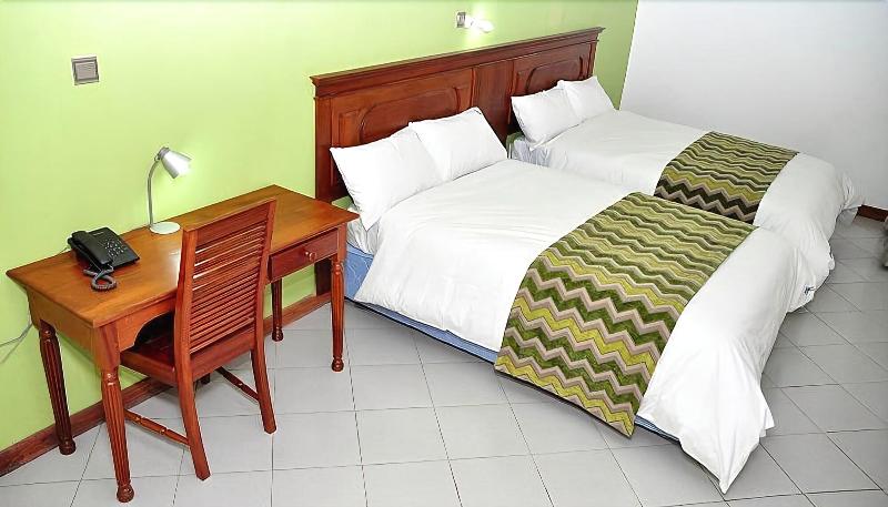 67 Airport Hotel image