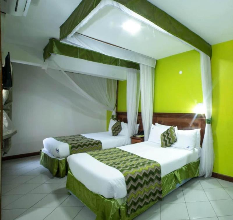 67 Airport Hotel image