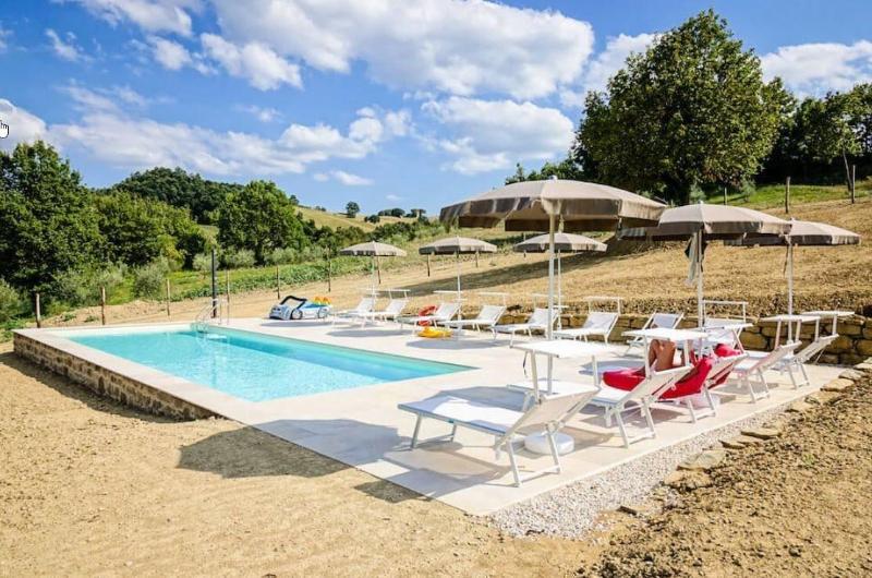 Agriturismo Montelovesco image