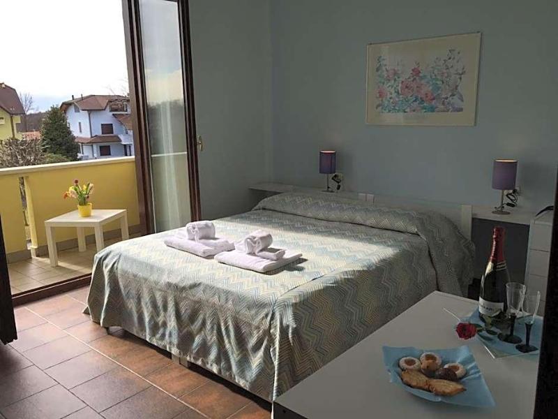 Albergo Residence Isotta image