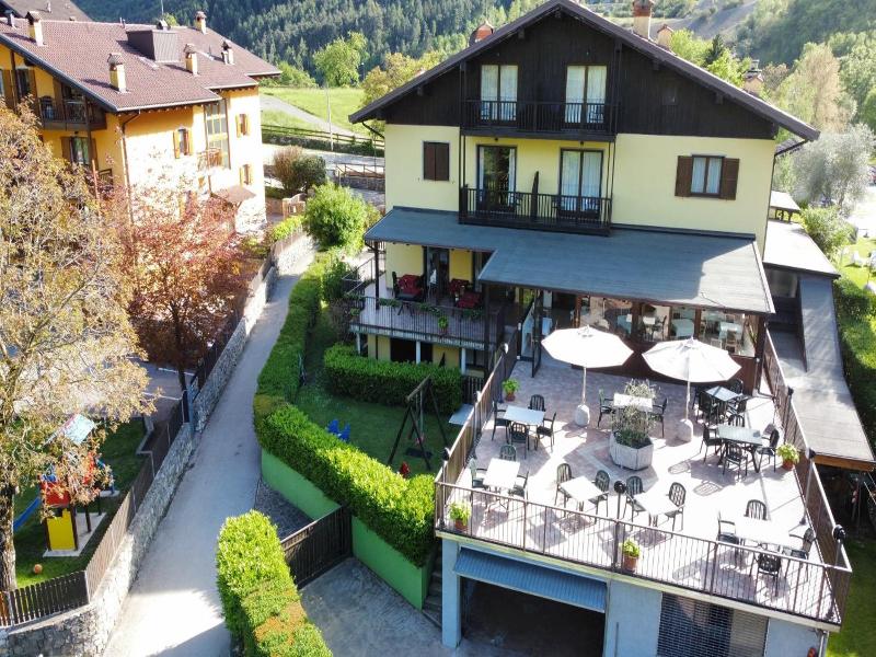 Albergo Stella Alpina — exterior view