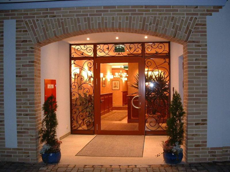Altstadt Hotel Bräu Wirt image