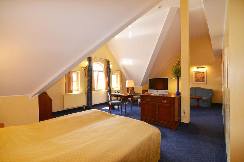 Altstadt Hotel Bräu Wirt image