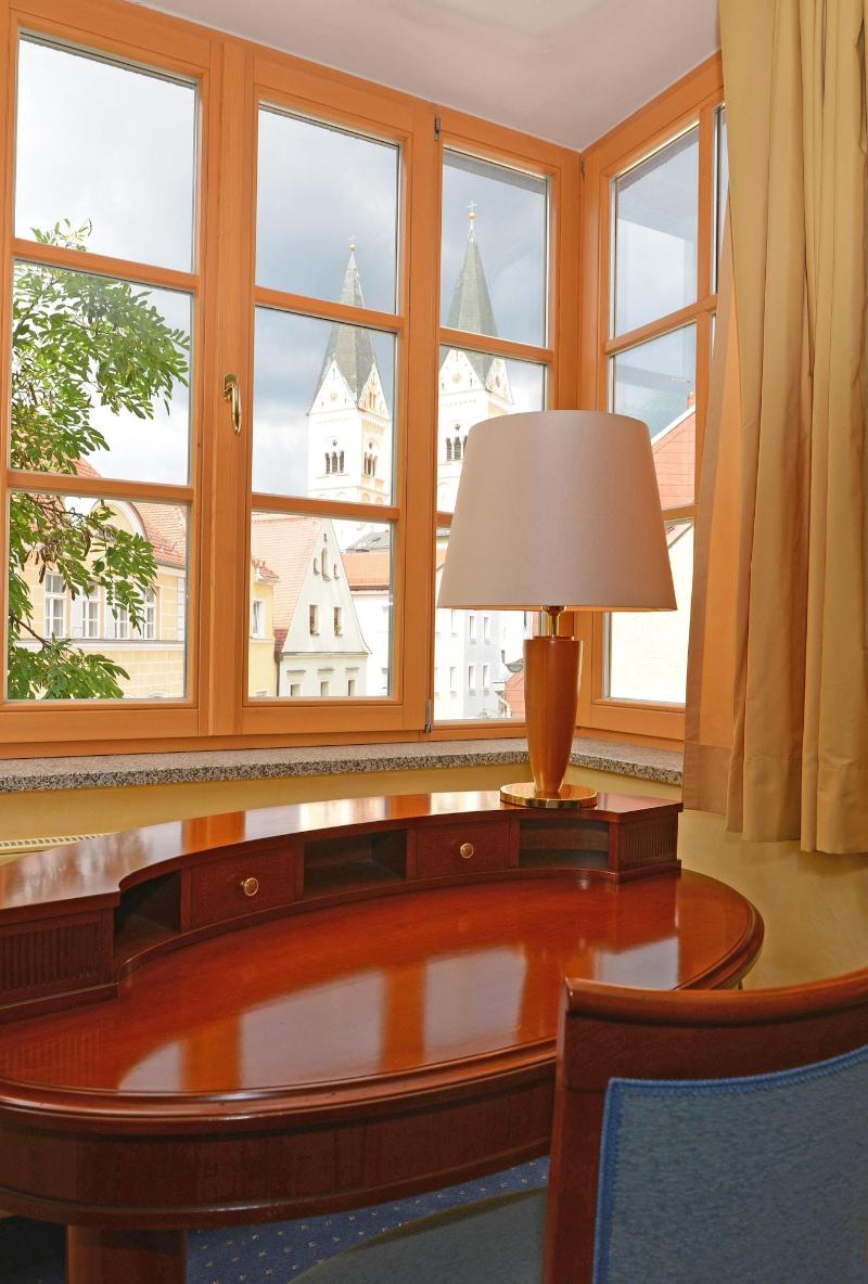 Altstadt Hotel Bräu Wirt image