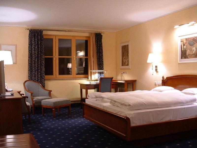 Altstadt Hotel Bräu Wirt image