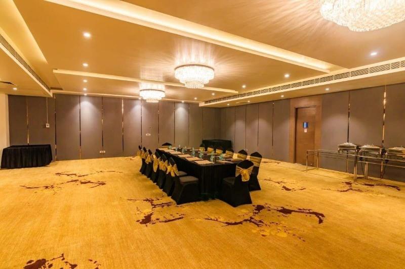 Amara Gateway Hotel image