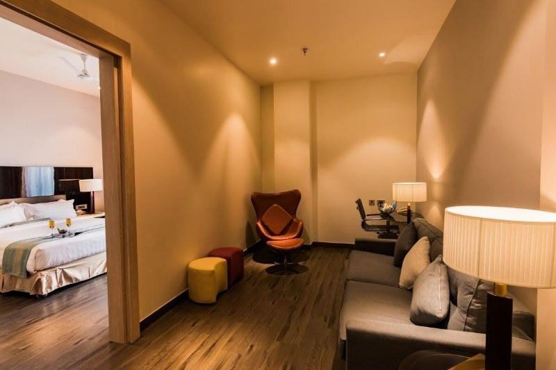Amara Gateway Hotel image