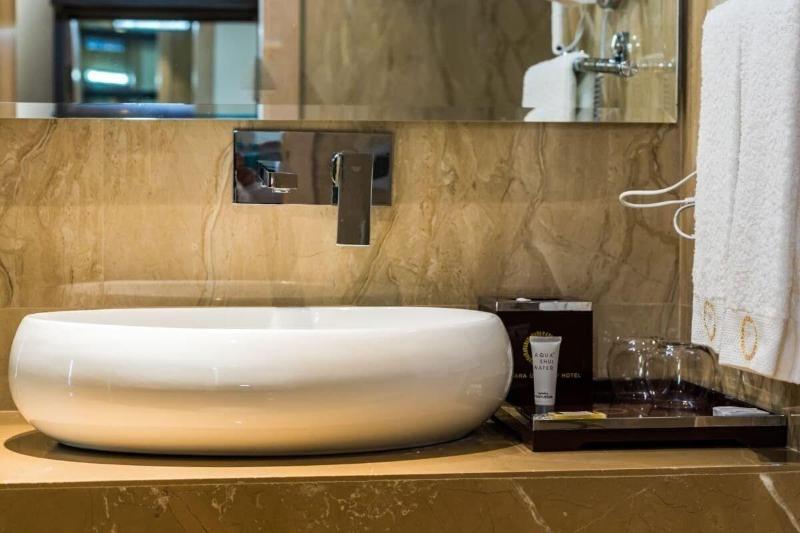 Amara Gateway Hotel image