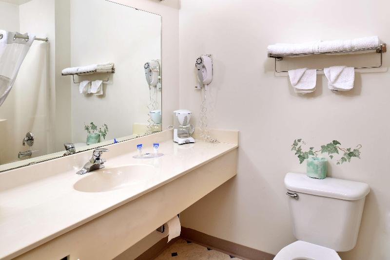 Americas Best Value Inn And Suites Spring Valley image