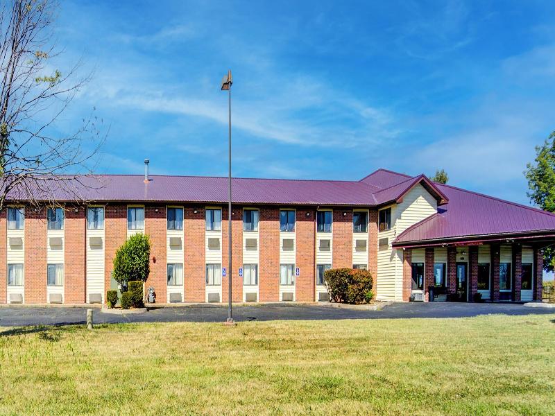 Capital O Amerihost Inn and Suites Mexico Hwy 54 image