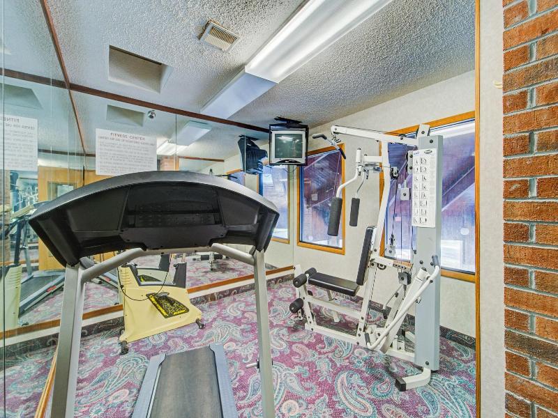 Capital O Amerihost Inn and Suites Mexico Hwy 54 image