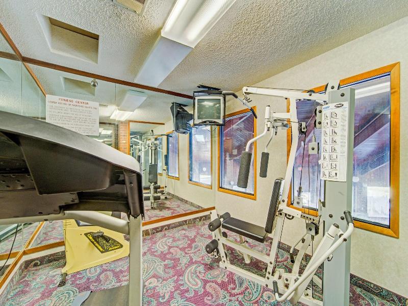 Capital O Amerihost Inn and Suites Mexico Hwy 54 image