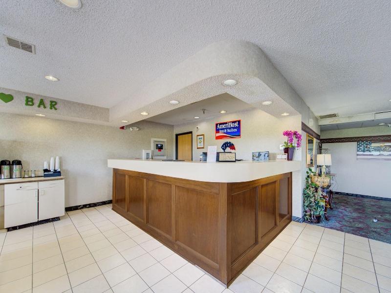Capital O Amerihost Inn and Suites Mexico Hwy 54 image