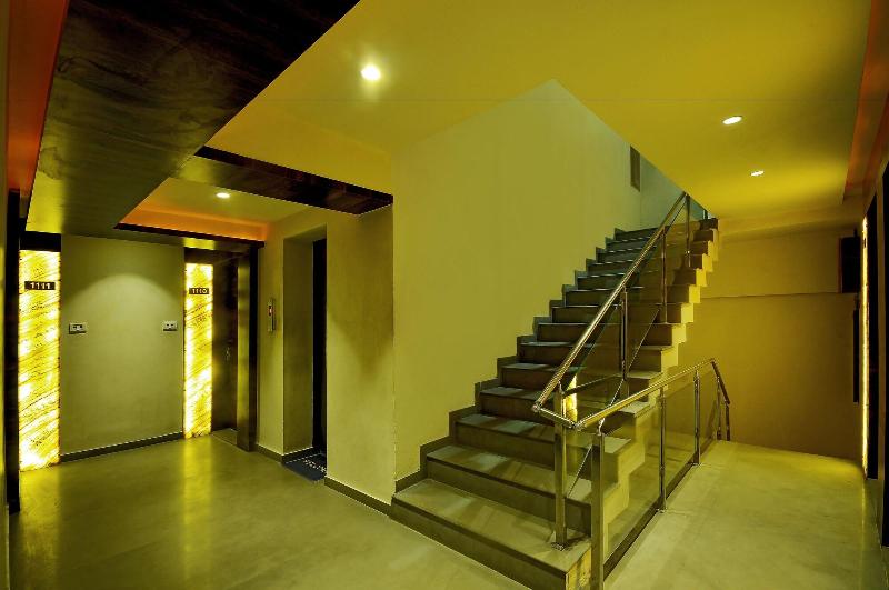 Apaar Hotel image