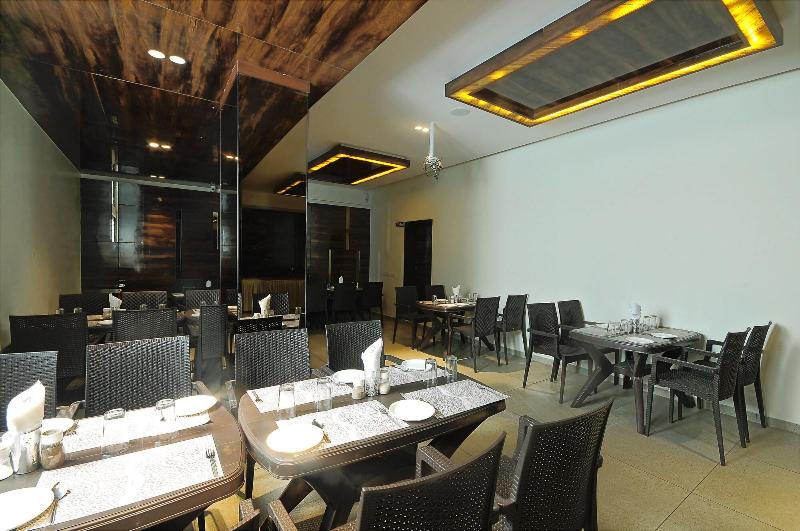 Apaar Hotel image
