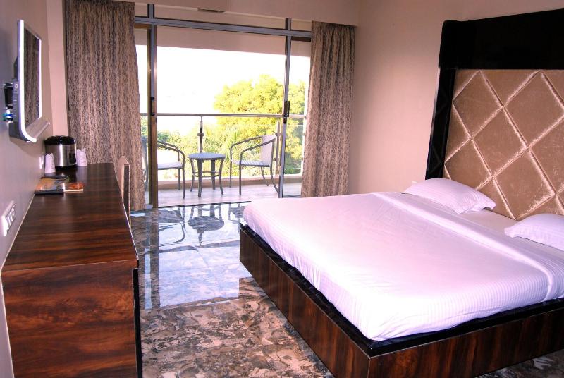 Apaar Hotel image
