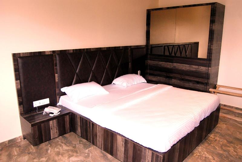 Apaar Hotel image