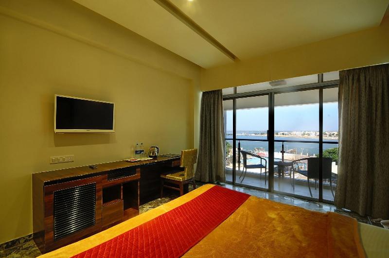 Apaar Hotel image