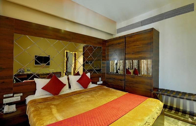 Apaar Hotel image