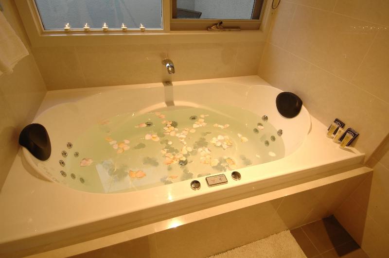 Araluen Boutique Accommodation image
